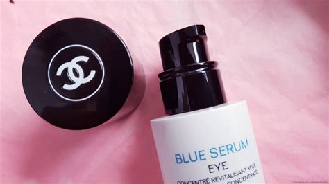 chanel blue eye serum review.